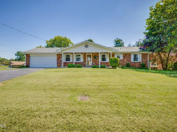 2106 Knob Creek Rd, Johnson City, TN 37604