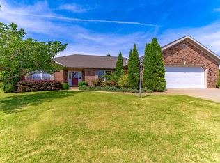 10940 N Ridgeview Dr, Evansville, IN 47712