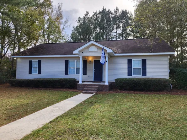 2008 Talons Lake Dr, Statesboro, GA 30458