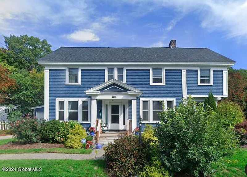 5th image of 1135 Oxford Place