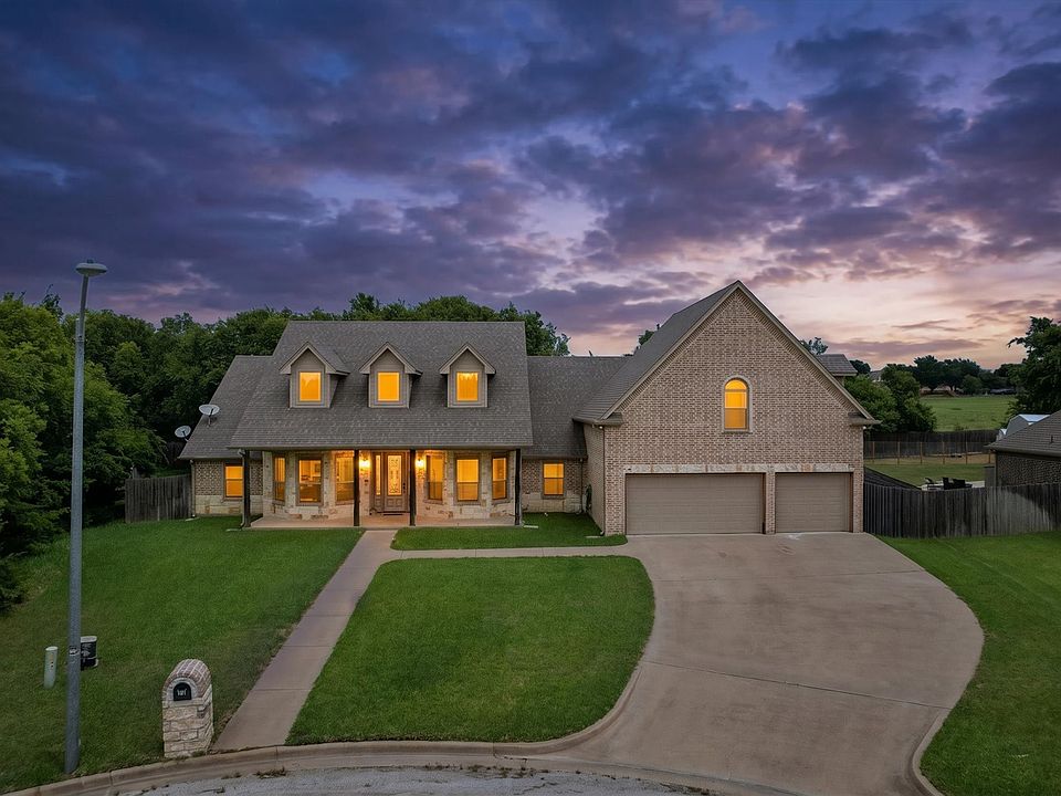 1st image of 548 McKittrick Ct