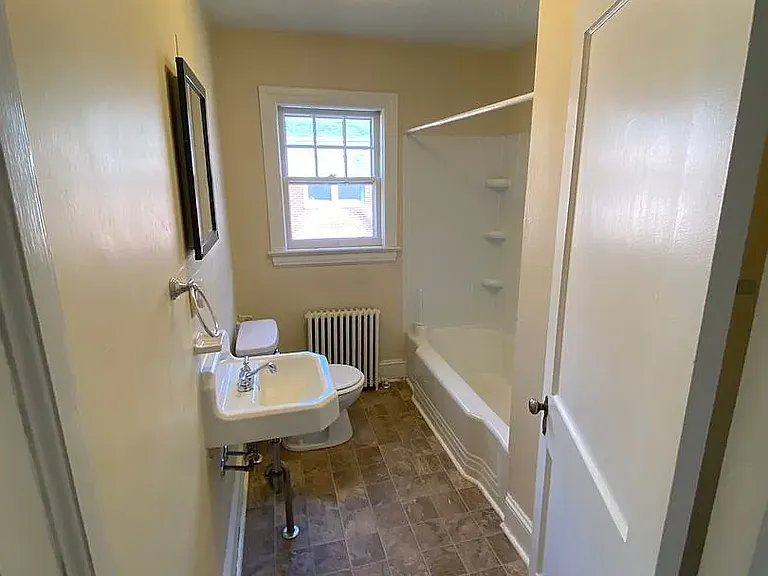 640 Alleghany Ave — Photo 9