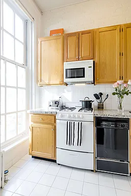 Rented by Town Residential | media 16