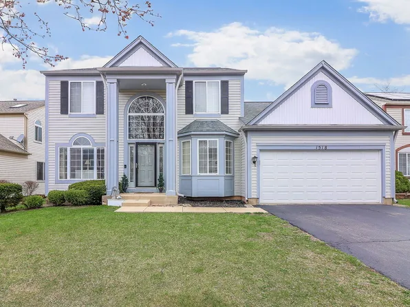 1518 Charlotte Cir, Naperville, IL 60564