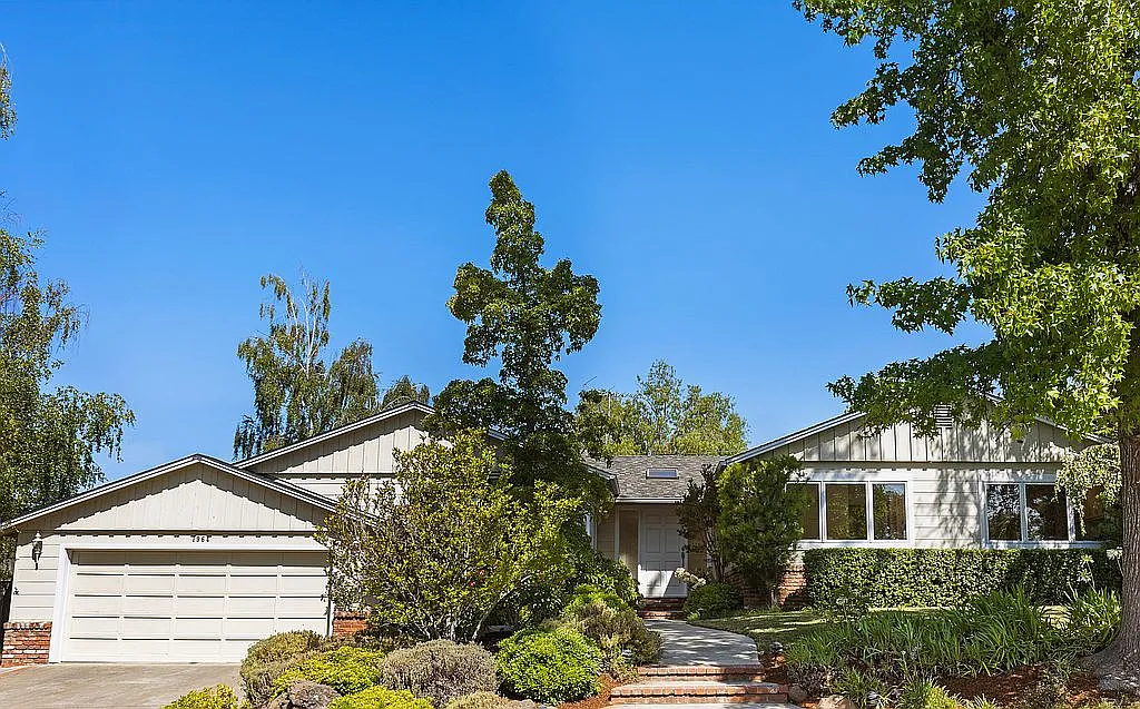 1964 Knollwood Ln photo 1
