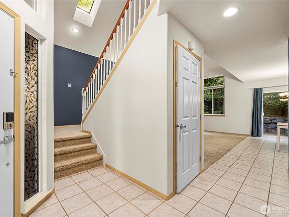 4th image of 19001 Eastwood Avenue E