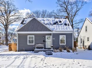 526 S Vermont Ave, Royal Oak, MI 48067