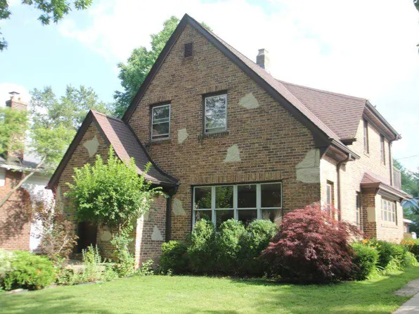 1905 East Beverly ROAD, Shorewood, WI 53211