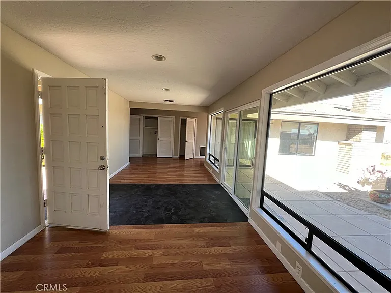 18530 Eucalyptus St — Photo 18