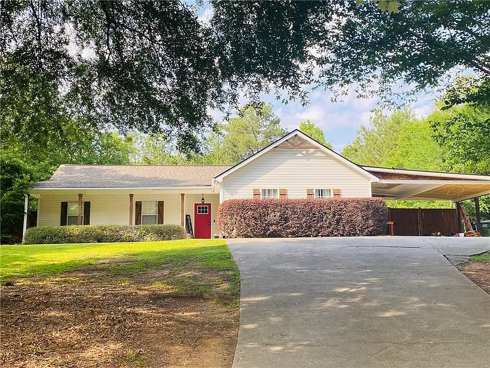1635 Marble Rock Way