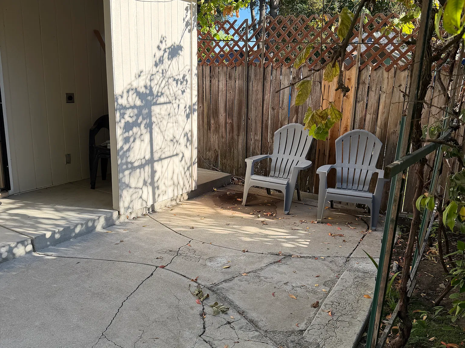 2 bed, 1050 sqft, $1,650 — Photo 2