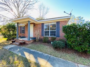 339 Jackson St, Chickasaw, AL 36611
