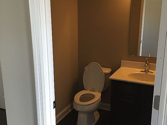 2nd image of 419 Rockcrest Way