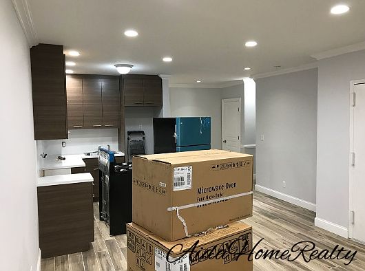 1st image of 2835 49th St