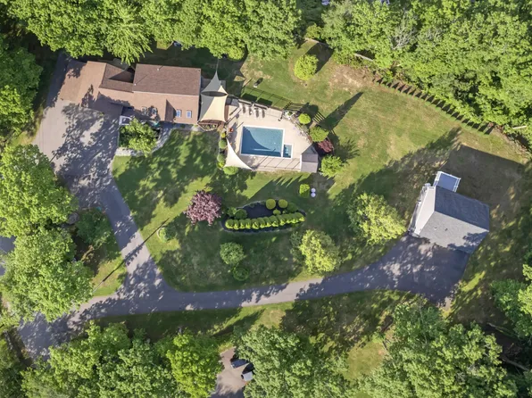 56 Old Kings Highway, Ogunquit, ME 03907