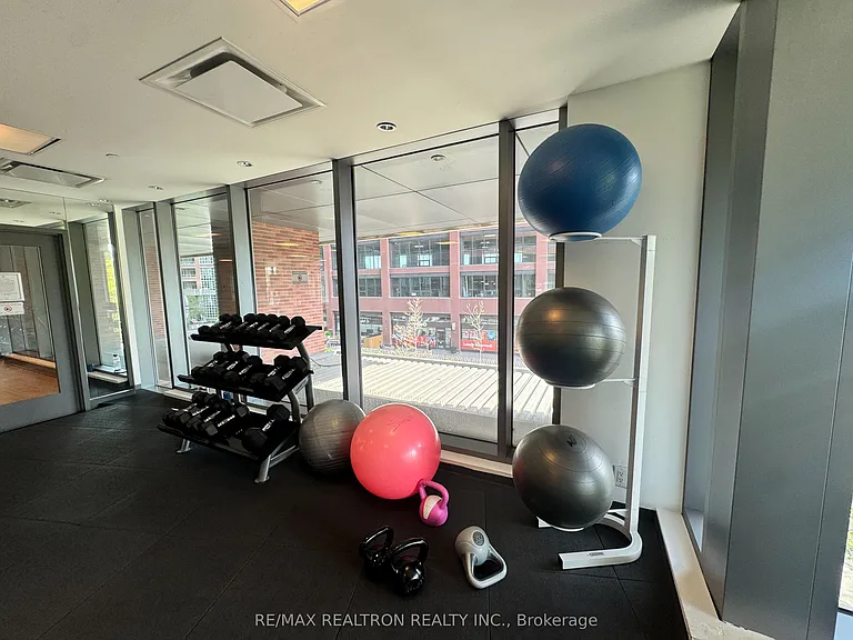 150 E Liberty St #407 — Photo 20