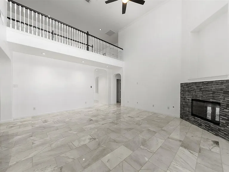 1922 Lake Grayson Dr — Photo 11