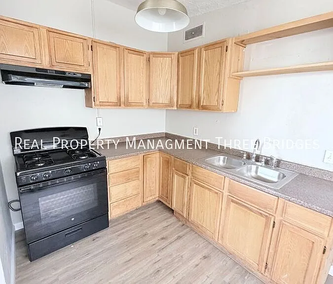 8418 Bayberry Dr — Photo 5