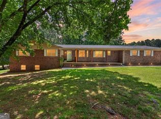 3355 Springdale Forrest Cir, Gainesville, GA 30506