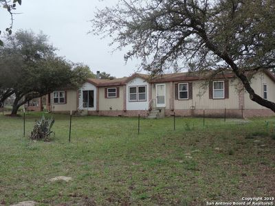 150 County Road 7866, Devine, TX, 78016