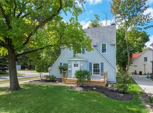 2060 Lakeview Ave, Rocky River, OH