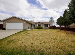 213 Bow St, Douglas, WY 82633