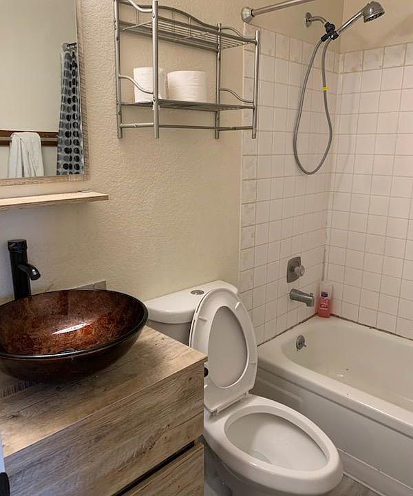 Full Bath