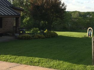 43 Porters Hollow Rd, Coraopolis, PA 15108