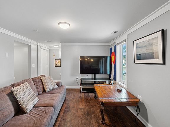 5th image of 3509 Pleasant Ave #203