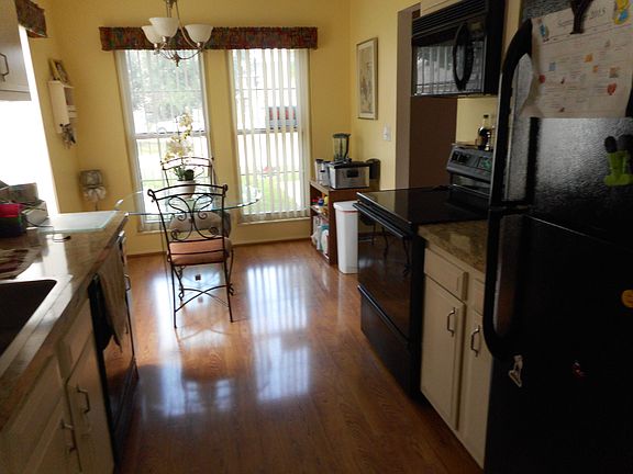 5th image of 22419 Cranbrooke Dr