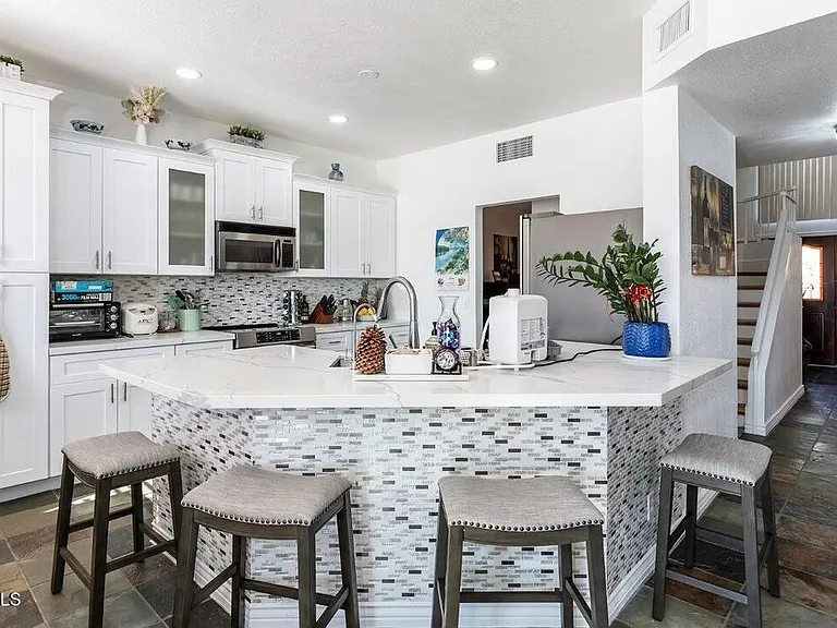 11015 W Laurelwood Ln — Photo 26