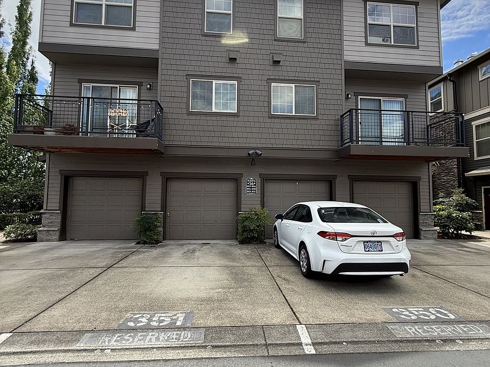 1st image of 8902 NE Brentford Way
