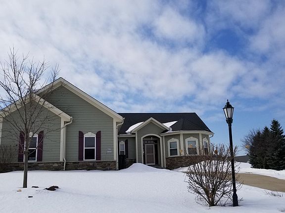 2nd image of W273N1531 Lakefield Dr