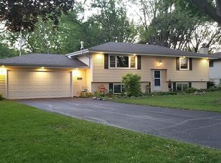 3017 Boone Ave N, New Hope, MN 55427