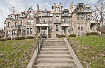 2nd image of 938 Morris St APT B