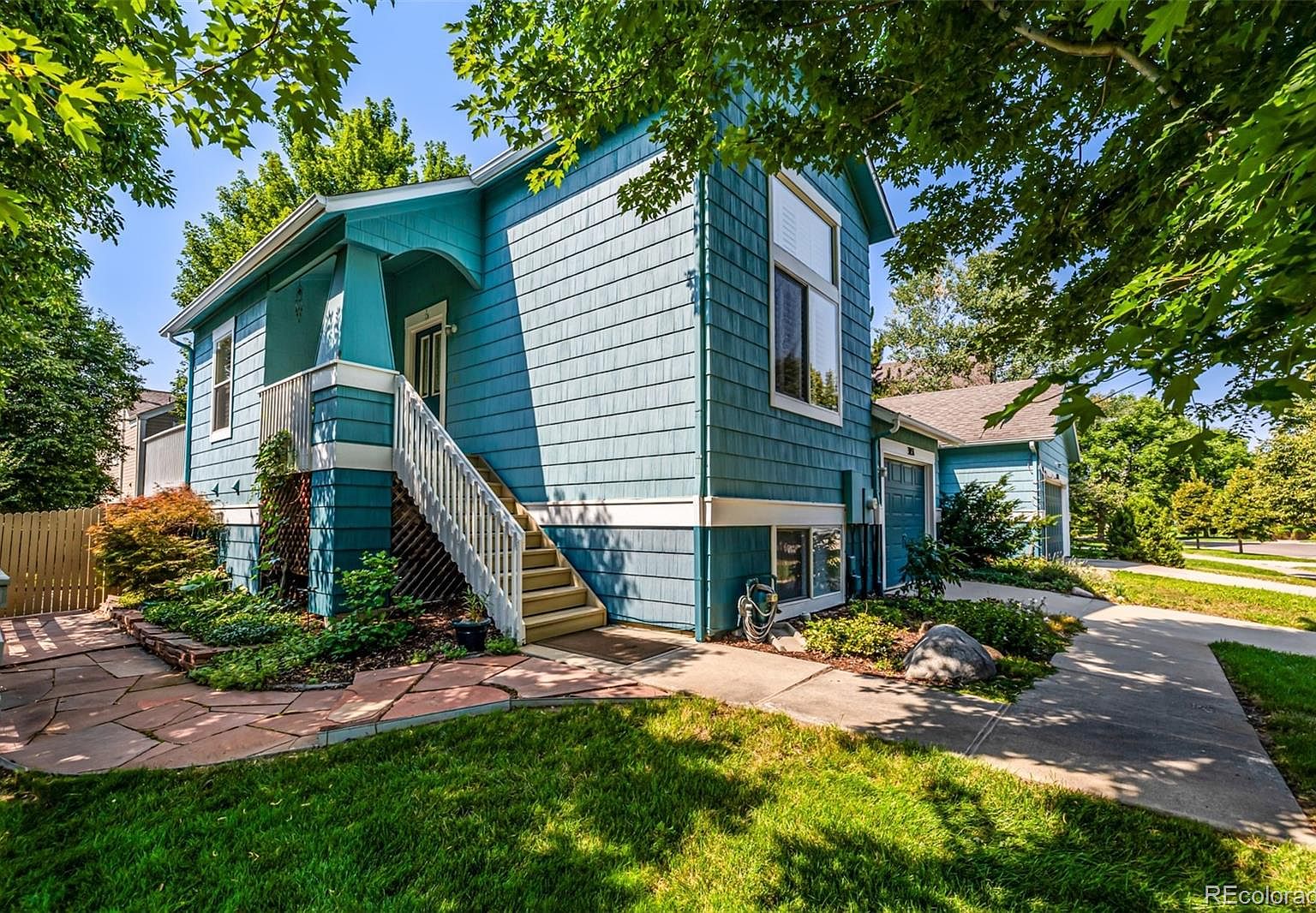 3851 Oakwood Drive - Photo 2