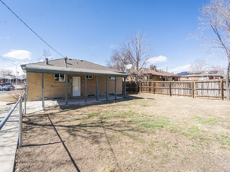 7028 Lipan St — Photo 16