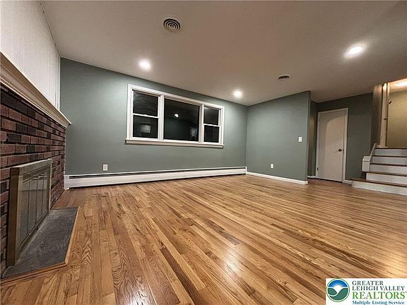 4th image of 4545 Charles St