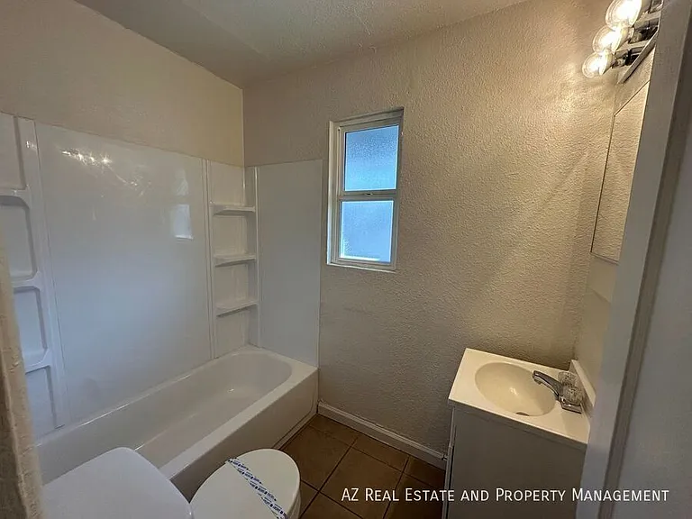 829 N 4th Ave #6 — Photo 17