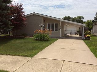 19806 Electra St, Clinton Township, MI 48035