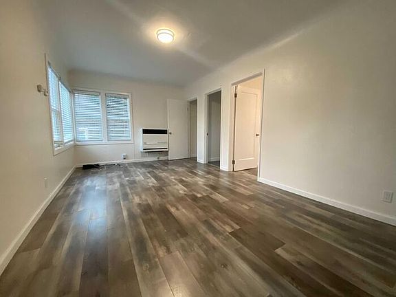 3rd image of 2801 Daubenbiss Ave #19