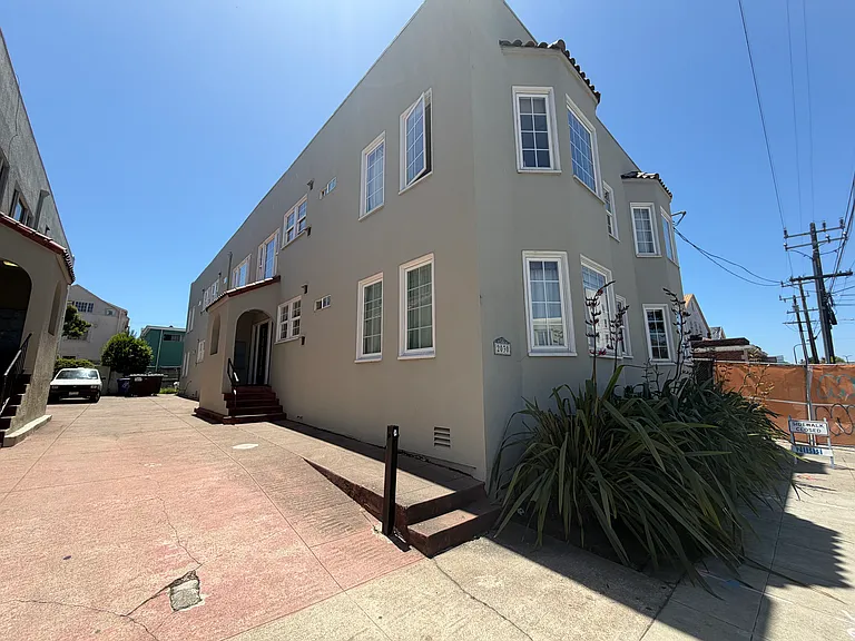 2030 Ashby Ave #3 — Photo 20