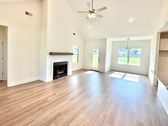 3rd image of 7425 Newbury Dr