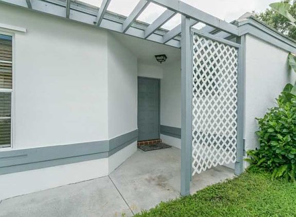 3rd image of 9248 Arborwood Cir