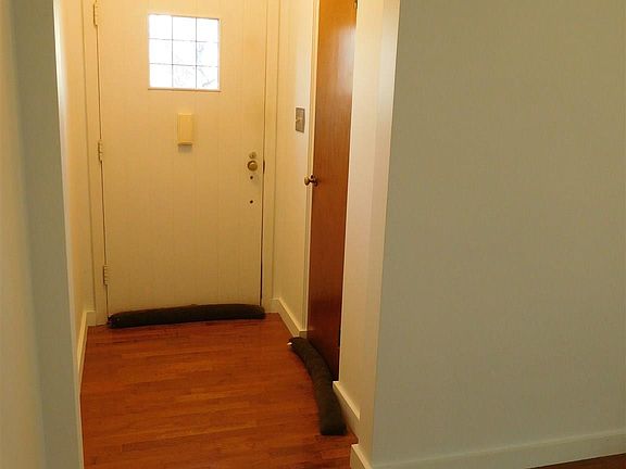 4th image of 1608 W Margaret Ave