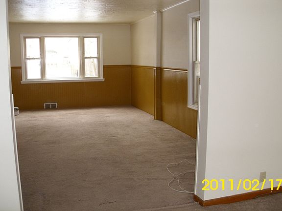 2nd image of 1031 E Lovejoy St