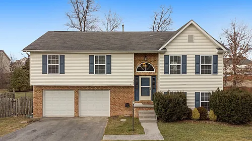 359 Montgomery Cir Photo 1