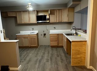 25 Maple St, Marcus Hook, PA 19061