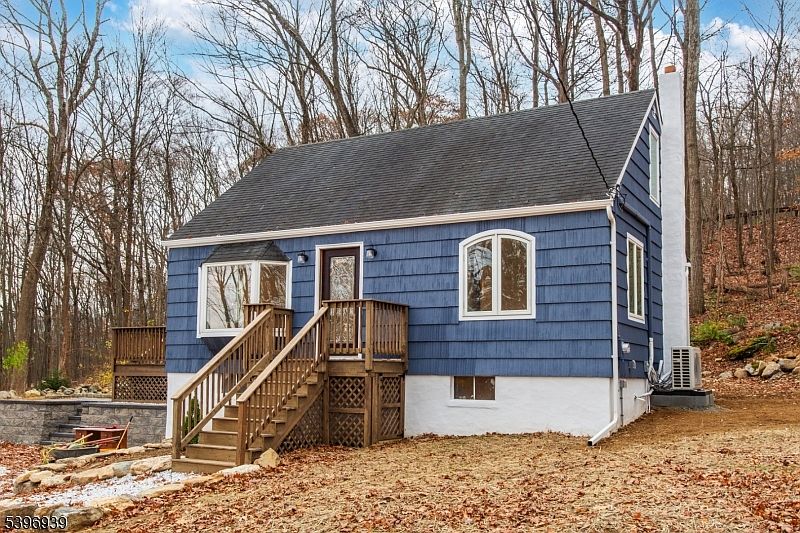 6 Lorac Ln, Lake Hopatcong, NJ 07849 | Zillow
