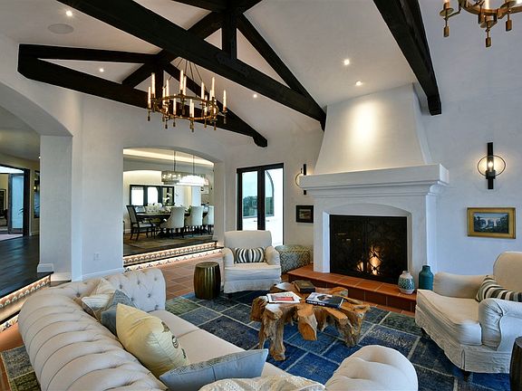 5th image of 7171 Country Club Dr